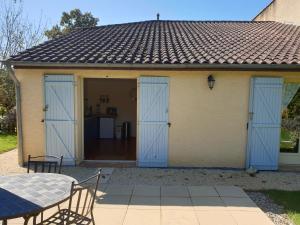 Maisons de vacances Chez Louis Gites 1172 Route de Vignerac 47500 Fumel Aquitaine