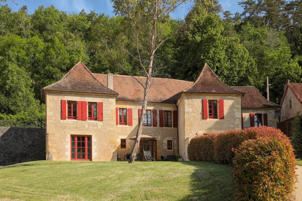 Maisons de vacances Comtesse de Dordogne 6 Avenue du Moustier 24620 Les Eyzies-de-Tayac-Sireuil