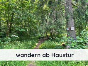 Der Fuchsbau - 3 Blockhäuser - ruhige Lage - 50m bis zum Wald - eingezäunter Garten