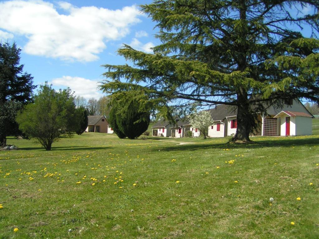 Maisons de vacances Domaine de Vaulatour. Lieu-dit Vaulatour 24270 Payzac