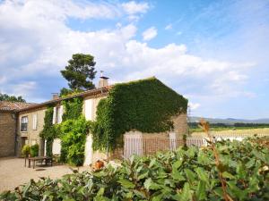 Maisons de vacances Escapat Domaine d´Escapat 11160 Villeneuve-Minervois Languedoc-Roussillon