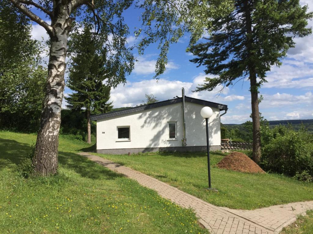 Maisons de vacances Europa-Feriendorf Husen Feriendorf 67 38 33165 Husen