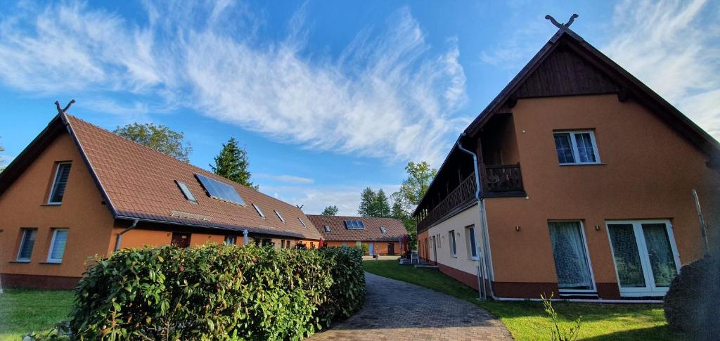 Maisons de vacances Ferienanlage Am Nahkegraben 16 Waldschlößchenstraße 03096 Burg