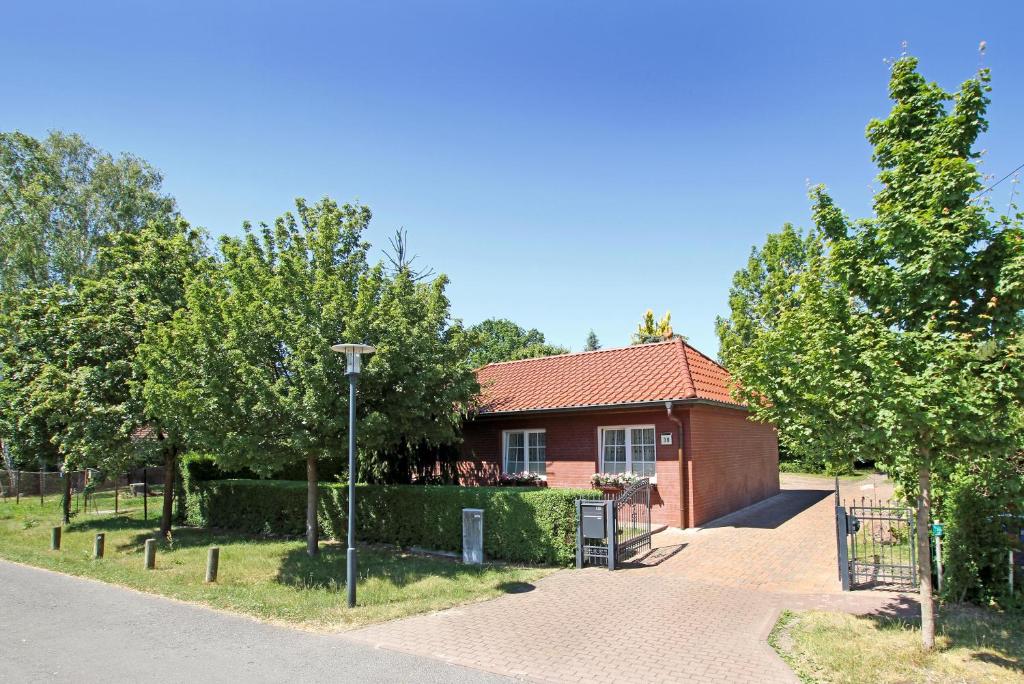 Maisons de vacances Feriendomizil Hönow Münchenerstraße 38 15366 Hoppegarten