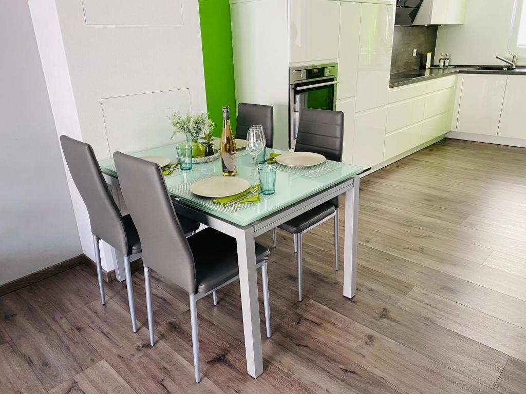 Maisons de vacances Ferienhaus Alte Kaserne Schillerring 231 56626 Andernach