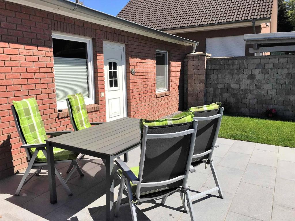 Maisons de vacances Ferienhaus Sellin Sonnensteg 4 18586 Sellin