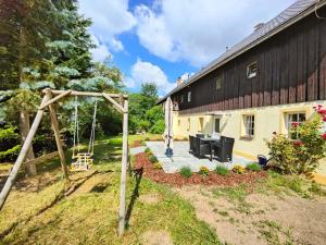 Maisons de vacances Ferienhaus zum Liliensteinblick 12 Zum Dorfgrund 01848 Hohnstein Saxe