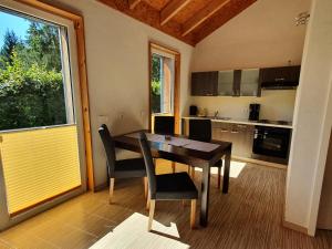 Ferienhäuser & Bungalows - Naturcamp Meyersgrund im Thüringer Wald