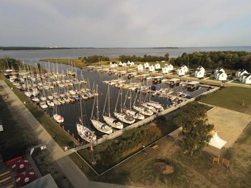 Ferienhäuser im Yachthafen mit Hund
