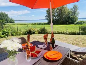 Ferienhäuser mit Seeblick direkt am Plauer See