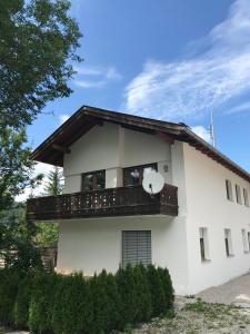 Maisons de vacances Ferienwohnungen Karwendelbahn 1 Alpenkorpsstraße 82481 Mittenwald Bavière