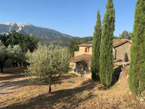 FONT NOUVELLE maison de charme Drôme Provençale, 6 ou 10 personnes avec piscine