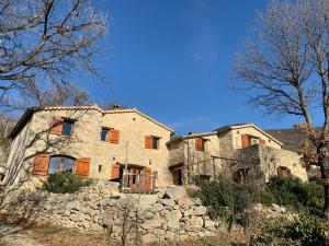 FONT NOUVELLE maison de charme Drôme Provençale, 6 ou 10 personnes avec piscine