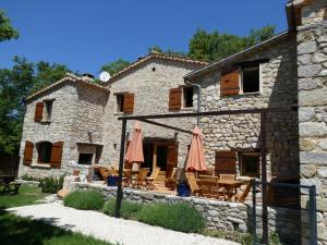 FONT NOUVELLE maison de charme Drôme Provençale, 6 ou 10 personnes avec piscine