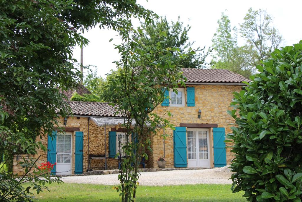 Maisons de vacances Gîte le Pech Le Pech 24510 Sainte-Foy-de-Longas