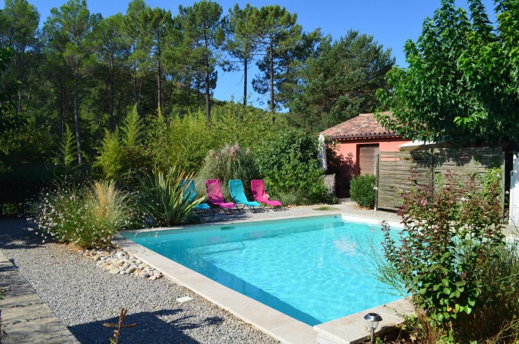 Maisons de vacances Gîte Les Esparrus Quartier des Esparrus 4586 route de Draguignan 83690 Villecroze