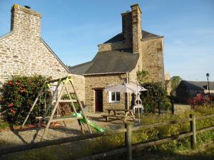 Maisons de vacances Gite Mont Saint Michel 8 rue du Puits Rimoult 35610 Sains Bretagne