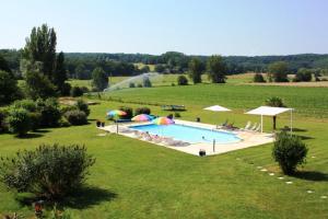 Gîtes Grand Pré ! et la Roulotte de Roquecor