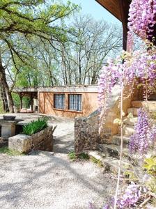 Maisons de vacances Gites nature - Piscine - Dordogne Lot Lajanèze 46700 Montcabrier Midi-Pyrénées