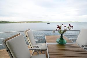 Hausboote und Ferienhäuser Marina Mücheln
