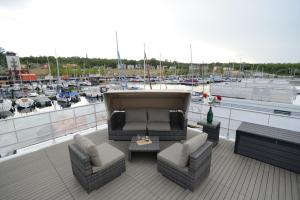 Hausboote und Ferienhäuser Marina Mücheln