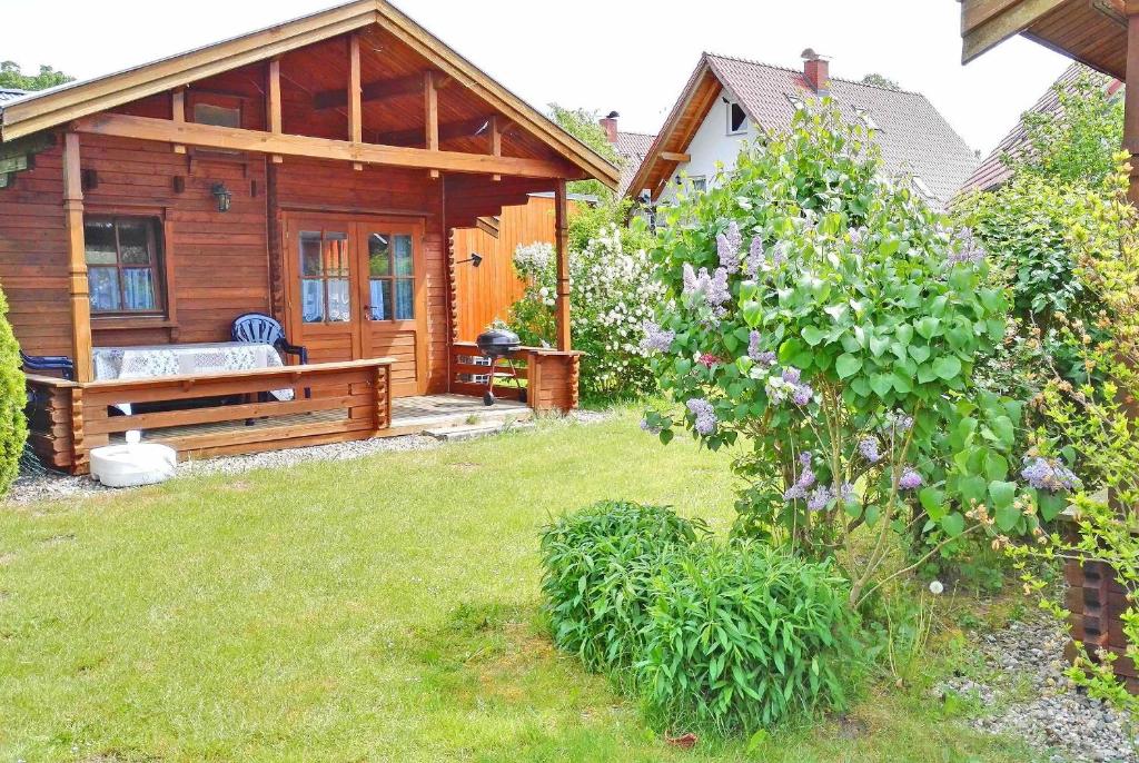 Maisons de vacances Holz_Ferienhaeuser Rechlin SEE 9800 Amselweg 10 17248 Rechlin