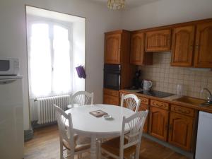 Homestay Château De Saint-Maixant