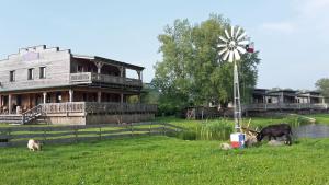 Horse Lake Ranch