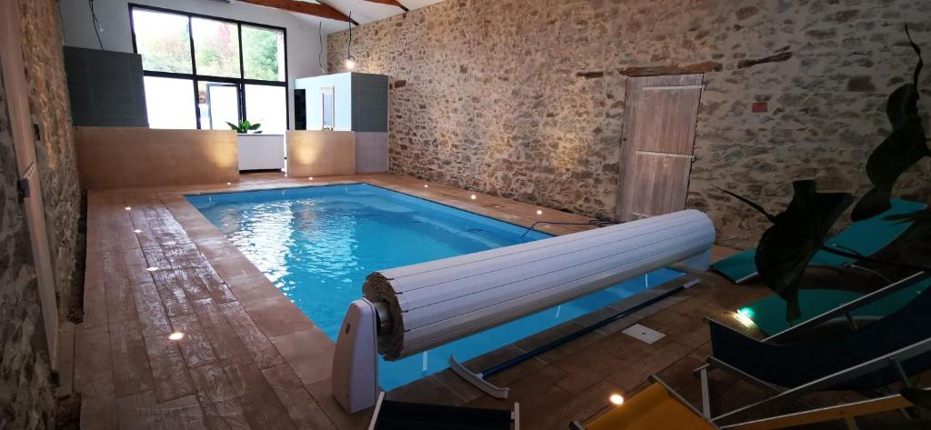 Maisons de vacances L'Escale du Bocage Piscine couverte chauffée PETITE BOUCHERIE 85700 La Flocellière