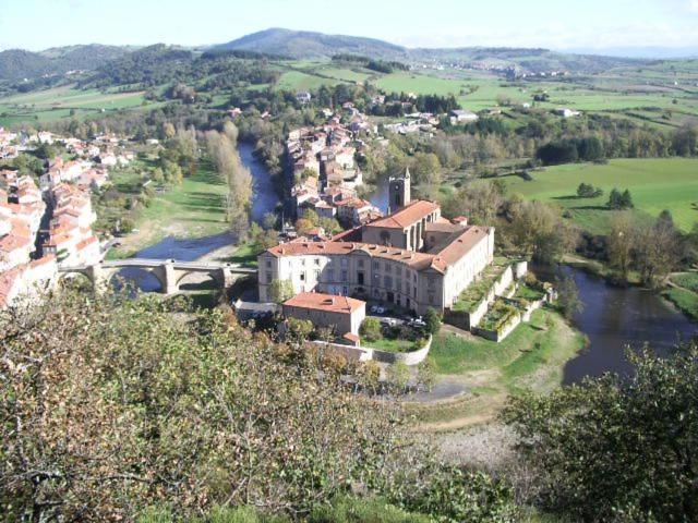 Maisons de vacances L'estaou Route de Brioude 43380 Lavoûte-Chilhac