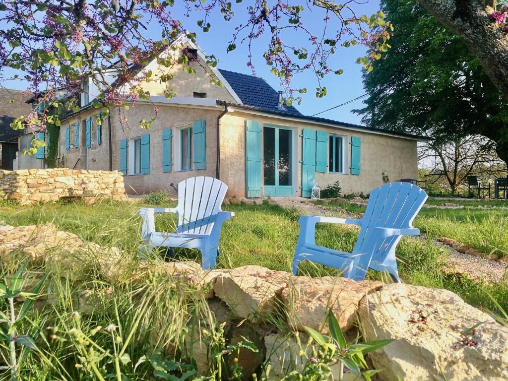 Maisons de vacances La Belle Petite Ferme Rosiers de Julliac 19350 5 Impasse Du Bos Le Bos 19350 Les Bos