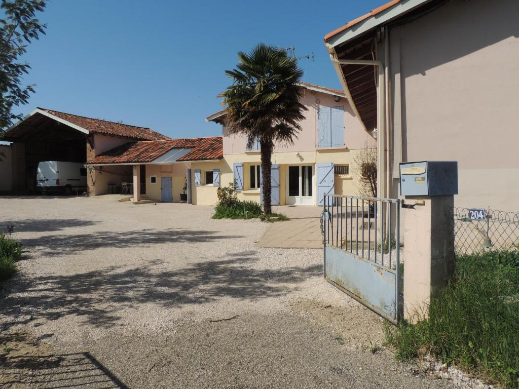 Maisons de vacances La Maison de l'Ormeau 204 Route de Montbartier 82000 Montauban