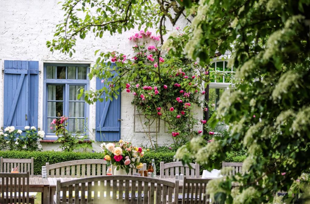 Maisons de vacances Landhaus einer Malerin Glutzow Siedlung 8 18574 Poseritz