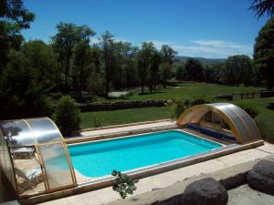 Maisons de vacances Le Château de Vernières 36 Village de Vernières 15170 Talizat Auvergne