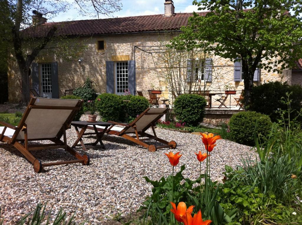 Maisons de vacances Le Clos de Longas - Gite et Chambre d'hôtes Le Bourg 24510 Sainte-Foy-de-Longas