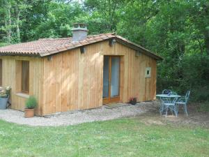 Maisons de vacances Le Domaine De La Genette Les Cheyroux 24310 Paussac-et-Saint-Vivien Aquitaine