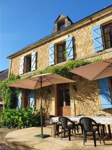 Maisons de vacances Le Manoir des Granges 174 Route Sous le Roc 24620 Peyzac-le-Moustier Aquitaine