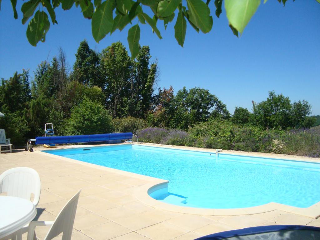 Maisons de vacances Le Mas des Cyprès Valroufié 382 chemin de Vernoly 46090 Constans