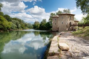 Maisons de vacances Le Moulin de Pézenas - Pierres d'Histoire Plaine de Conas 34120 Pézenas Languedoc-Roussillon
