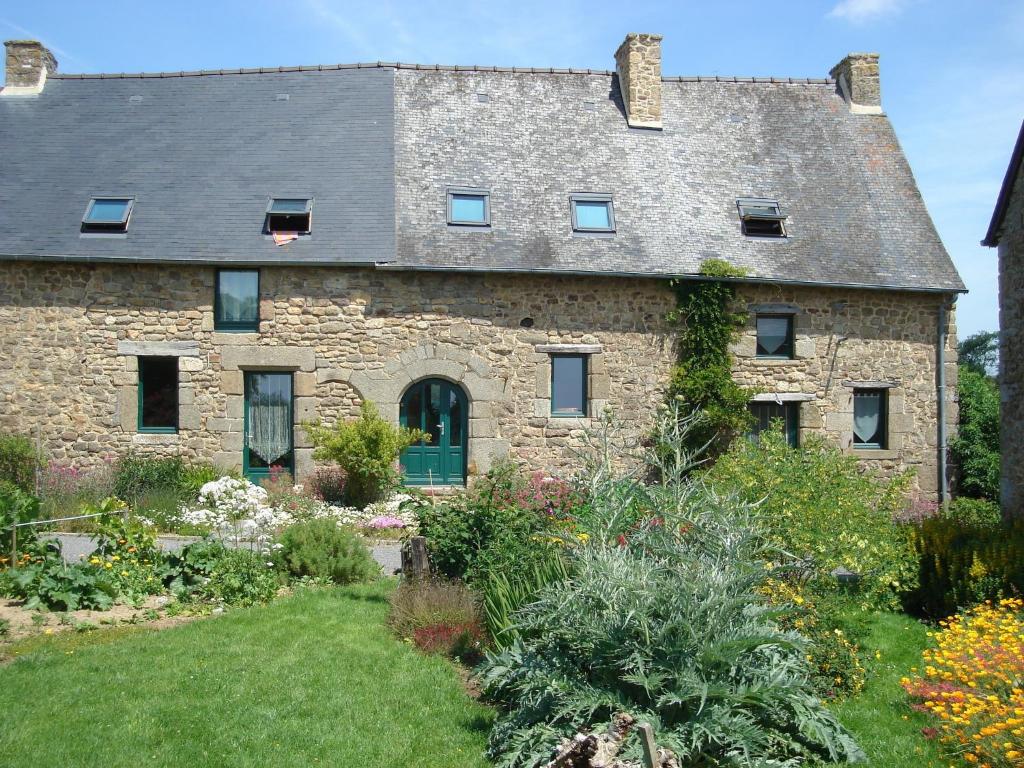Maisons de vacances Le Petit Courtoux Le Petit Courtoux 35133 Saint-Germain-en-Coglès