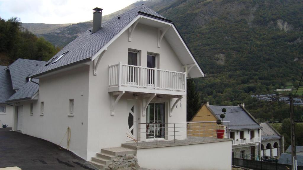 Maisons de vacances Les coquelicots Le village sassis LUZ SAINT SAUVEUR 64120 Luz-Saint-Sauveur