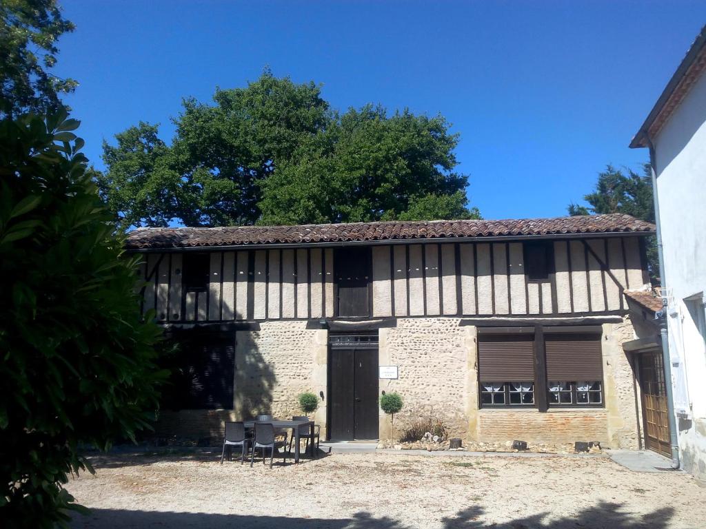 Maisons de vacances Les Gites de Castera 550 route du castera 40800 Aire-sur-lʼAdour