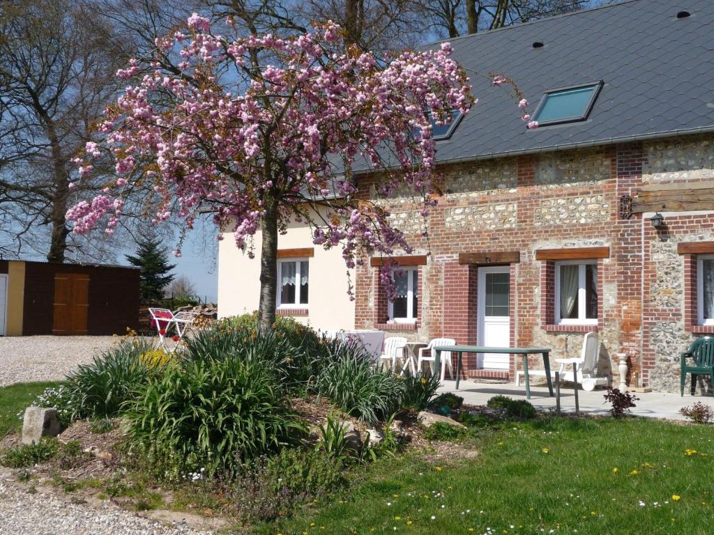 Maisons de vacances les gites les trois chemins 14 Rue Trinqueboeuf 76570 Pavilly