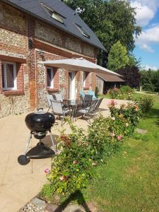 Maisons de vacances les gites les trois chemins 14 Rue Trinqueboeuf 76570 Pavilly Normandie