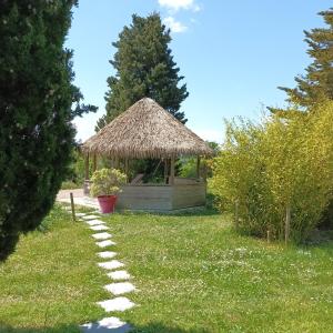 Maisons de vacances Les pieds en éventail Chambert 11240 Lignairolles Languedoc-Roussillon