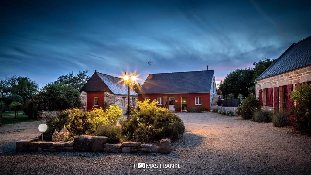 Maisons de vacances Location de La Ferme De Kerraoul lieu dit keraoul 29120 Combrit