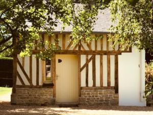 Maisons de vacances Locations - Domaine Le Coq Enchanté Impasse du Lavoir 14340 Cambremer Normandie