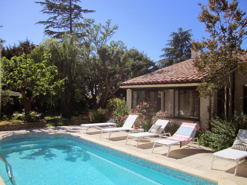 Maisons de vacances Maison d'Art et de Nature - Luberon et Alpilles 66 Chemin des Cléments 84440 Robion