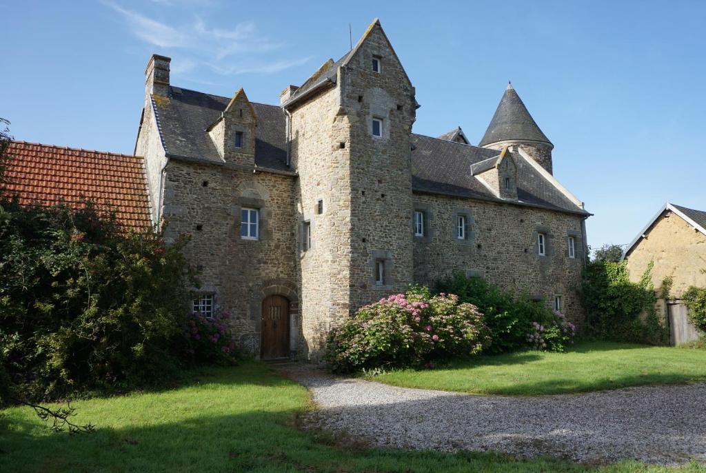 Manoir de la Guerrie Manoir de la Guerrie, 50190 Saint-Patrice-de-Claids