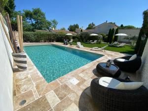 Maisons de vacances Mas Beau Soleil & Spa Gîtes de Charme avec Jacuzzi Privé Chemin Mas d'Aria Route d'Avignon Mas Beau Soleil 13210 Saint-Rémy-de-Provence Provence-Alpes-Côte d\'Azur